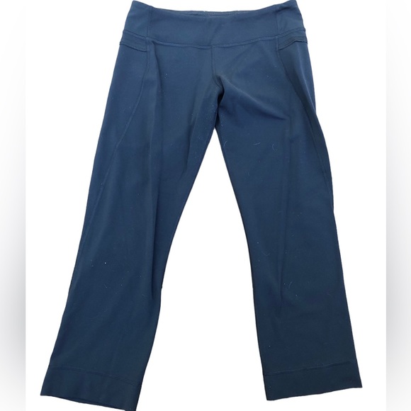 Lululemon Ladies Crops - Picture 1 of 5